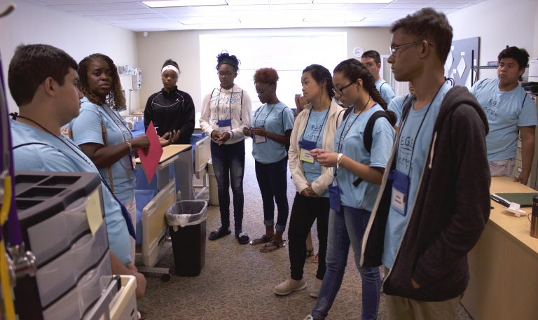 CEOs of Tomorrow Exposes Young People to Real-World Learning, Social Entrepreneurship