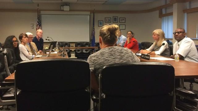 School Board Gets Closer to Contract Deal with Police | Madison365
