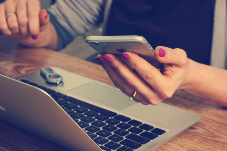 Why Parents Are Stressed Out About Their Own Cellphones