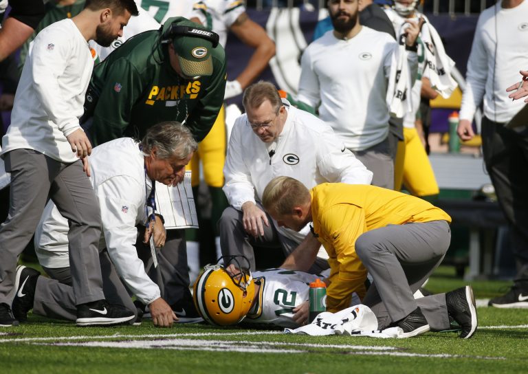 Rodgers Has Broken Collarbone, May Be Out For Season