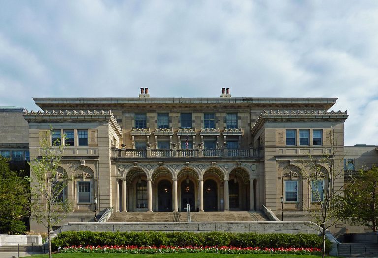 UW Will Not Remove Klan Members’ Names from Rooms at Union Yet; Committee Calls for More Study