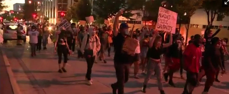 Protests held in downtown Madison over ICE arrests | Madison365