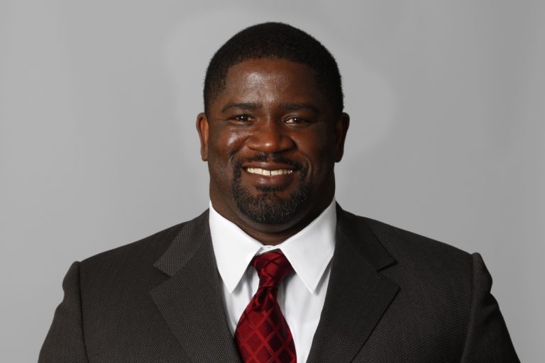 Badgers hire former Cowboys running backs coach Gary Brown