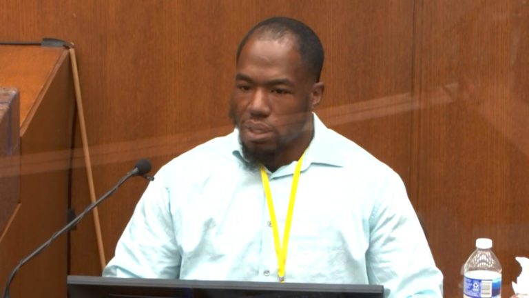 MMA fighter who watched George Floyd’s death says he called police on the police