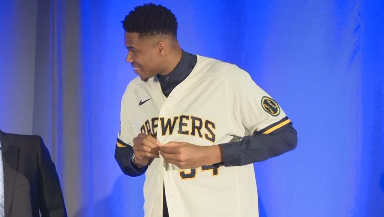 Giannis Antetokounmpo becomes part-owner of the Milwaukee Brewers