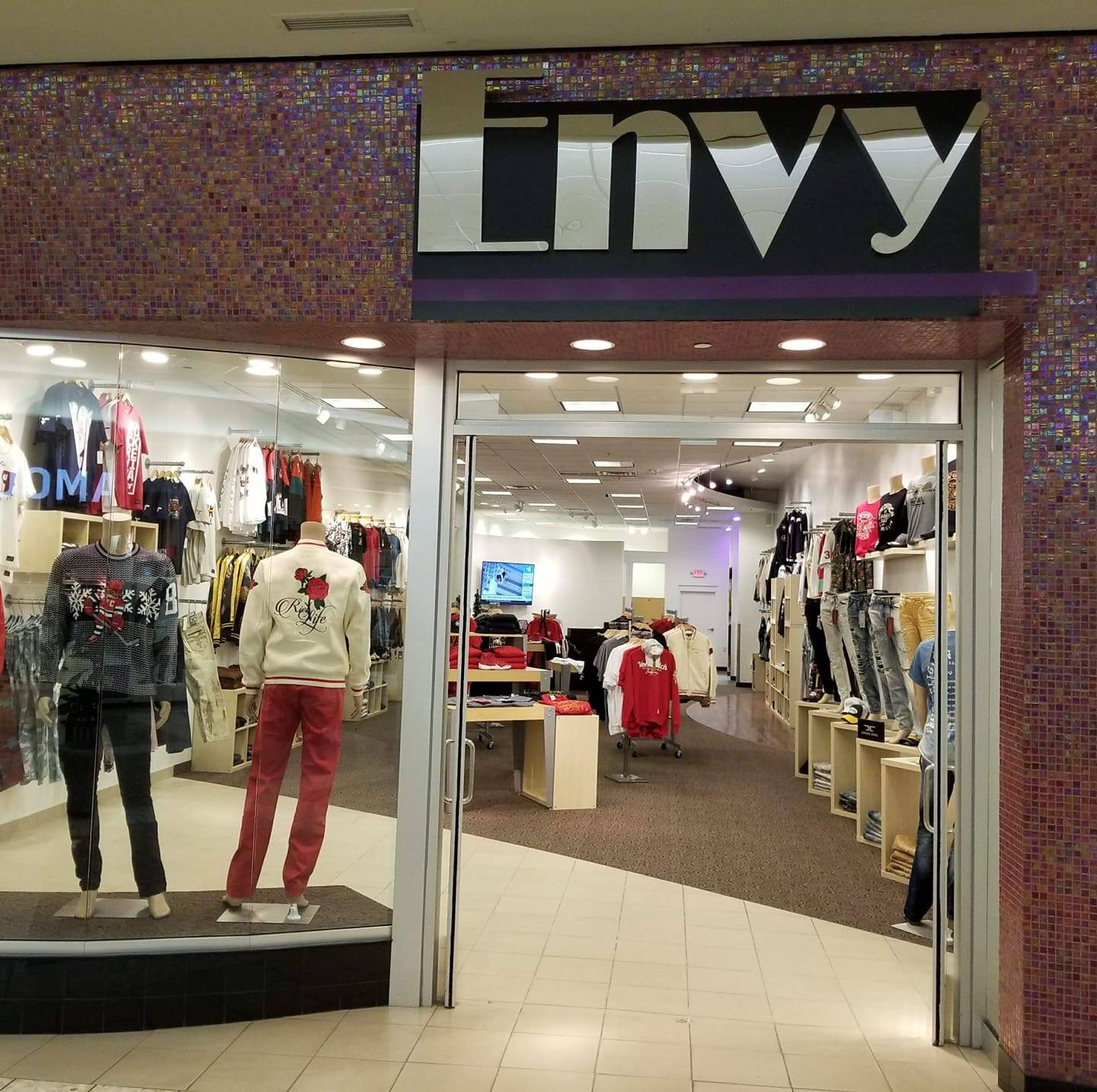 Envy Fits & Fashion expands in Appleton