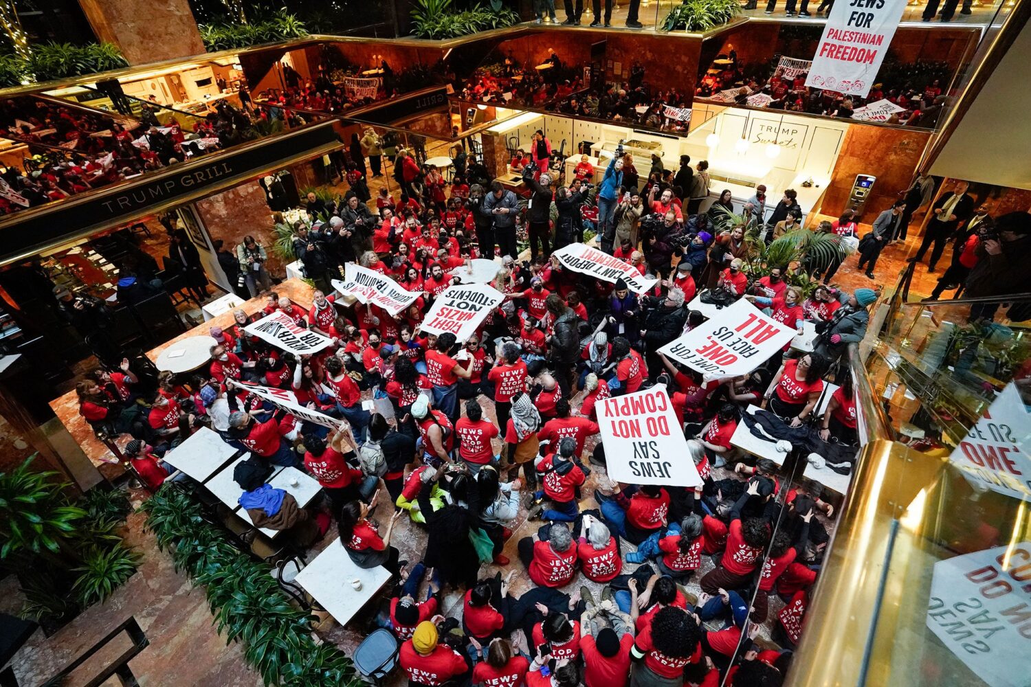 Protesters arrested after storming Trump Tower to demand release of Mahmoud Khalil Protesters arrested after storming Trump Tower to demand release of Mahmoud Khalil