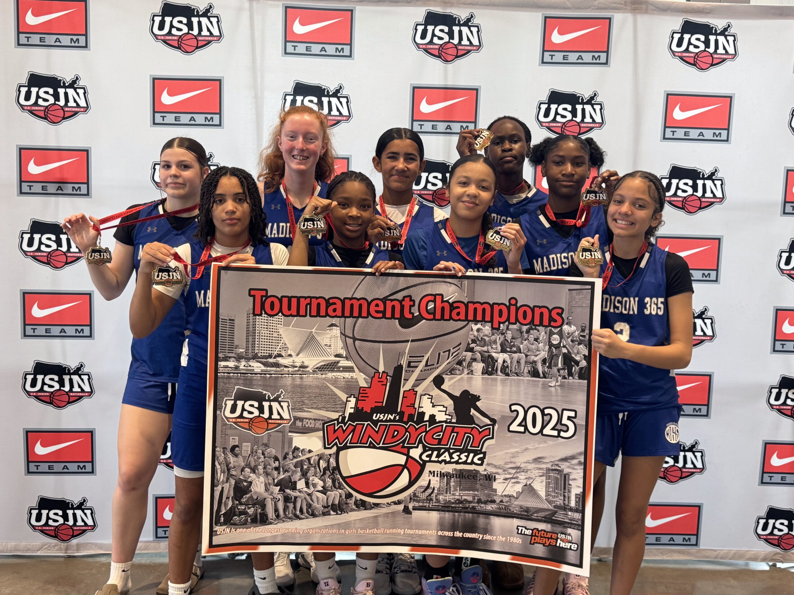 Madison365 hoops team rolls through Windy City Classic Madison365 hoops team rolls through Windy City Classic
