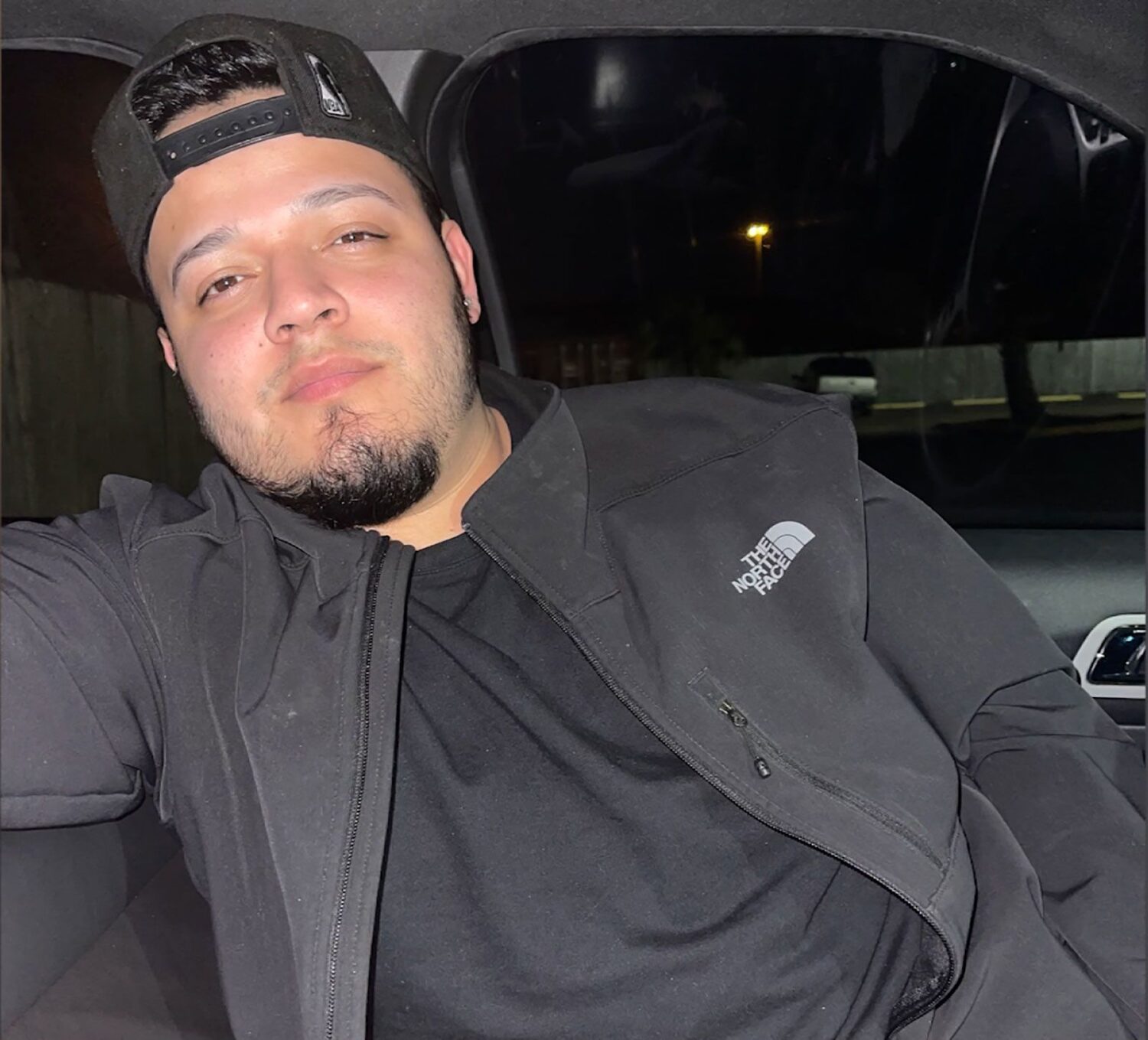 Judge orders US government to return man who was mistakenly deported to El Salvador by end of Monday Judge orders US government to return man who was mistakenly deported to El Salvador by end of Monday