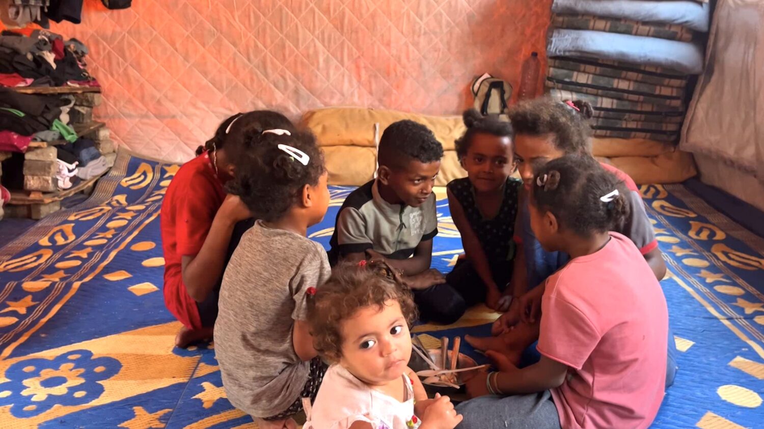‘We don’t want you to die’: Palestinian mom’s children fear for her life as she sets out to get food ‘We don’t want you to die’: Palestinian mom’s children fear for her life as she sets out to get food