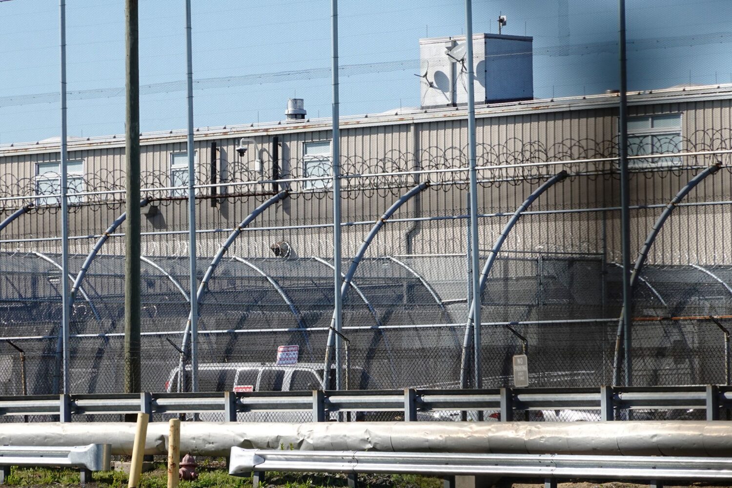 Democratic lawmakers sue over ICE’s new policy limiting access to detention centers Democratic lawmakers sue over ICE’s new policy limiting access to detention centers