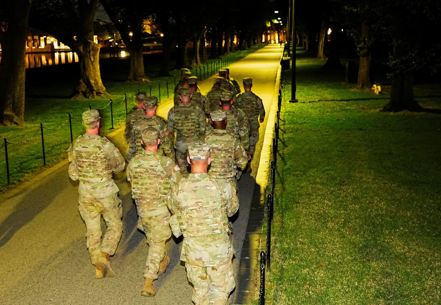 Trump signs executive order establishing ‘specialized’ National Guard units to address crime in cities