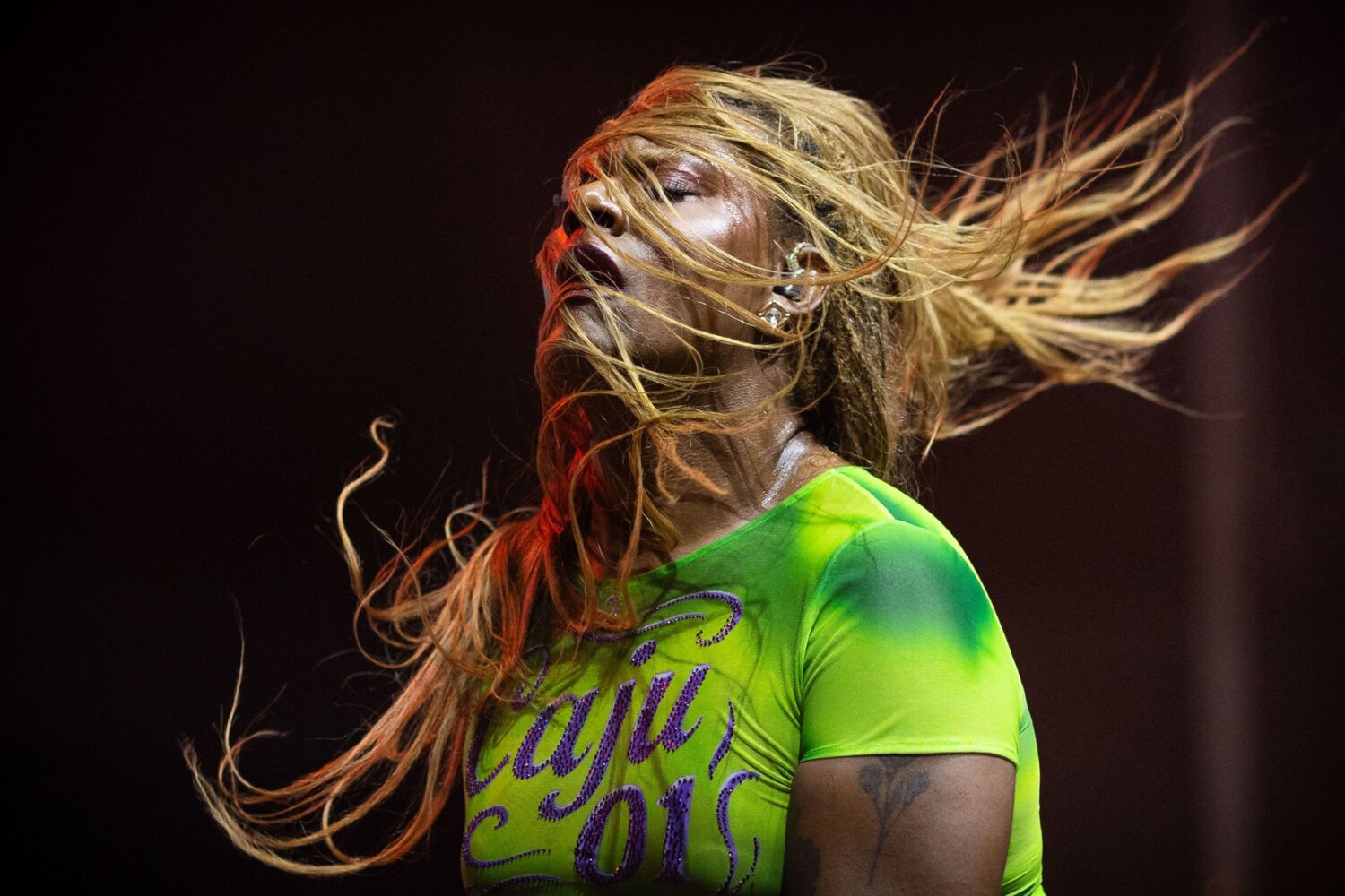 Brazilian pop singer Liniker’s voice is reaching the world, but her community is still fighting to survive