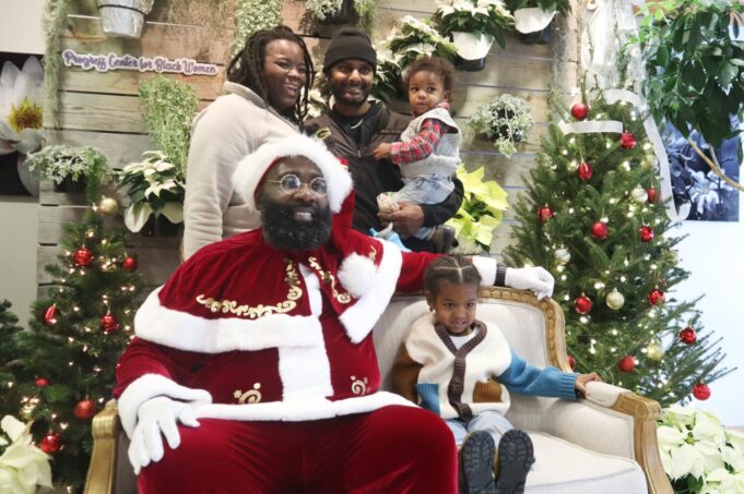 P_PhotoswithSanta02390