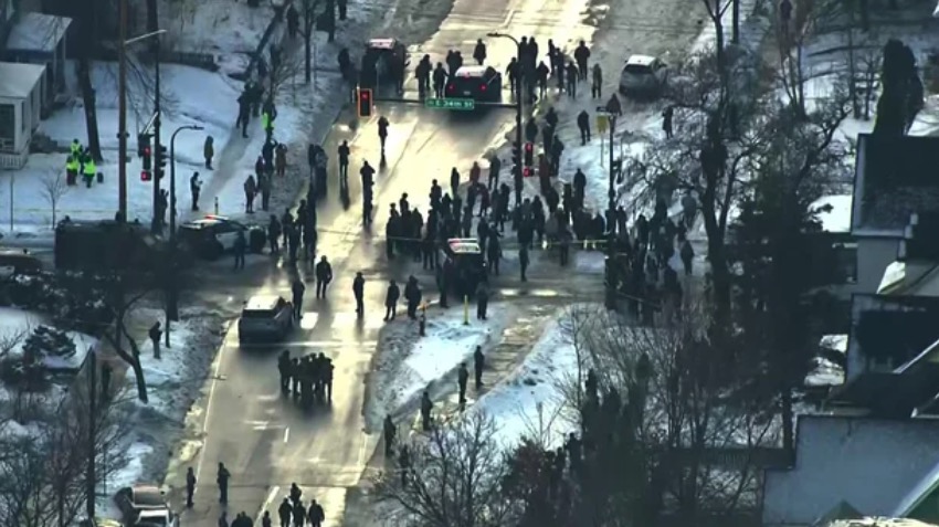 ICE officer fatally shoots woman in Minneapolis, investigation underway