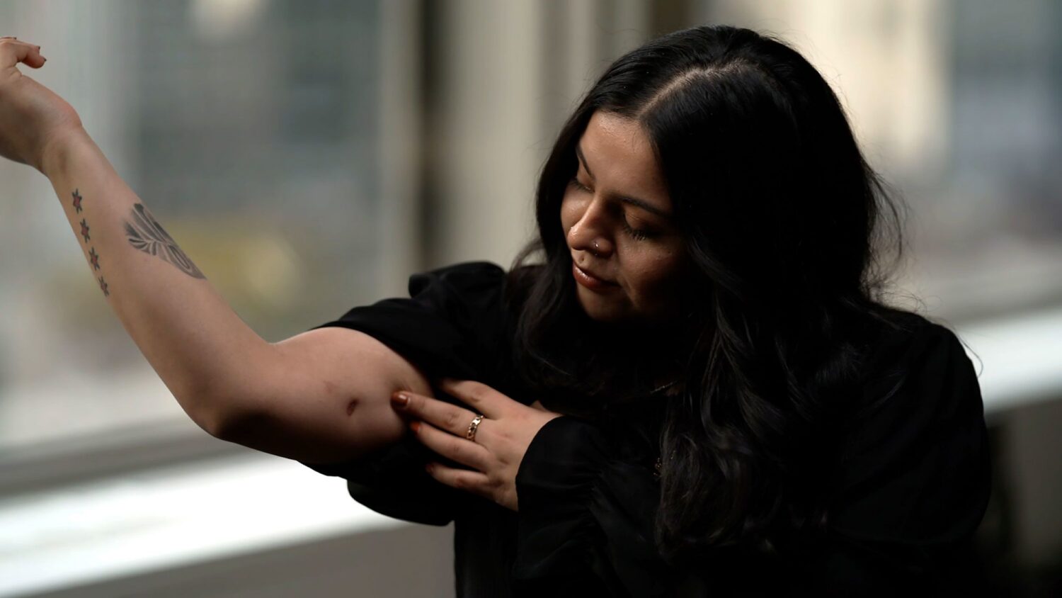 Border Patrol official praised agent’s ‘excellent service’ hours after he shot Chicago woman, new evidence shows