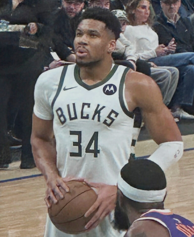 Giannis Antetokounmpo traded to the Miami Heat
