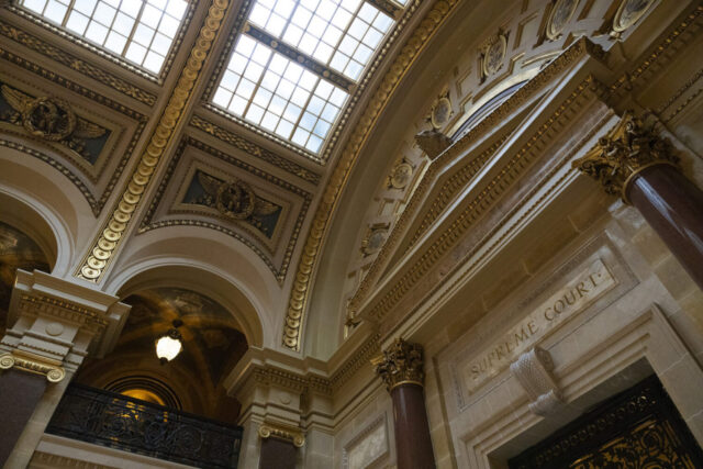 P_CapitolBuilding023