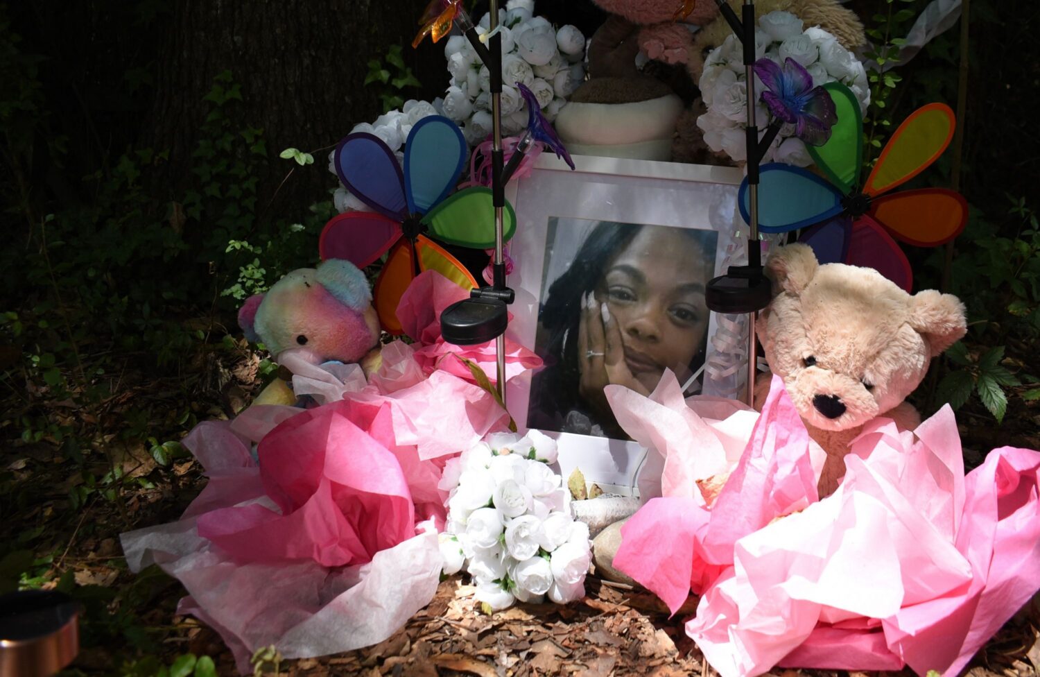 A Mississippi woman found hanging in a tree was laid to rest this weekend. Here’s the latest