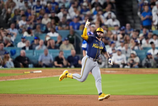 Milwaukee Brewers end the Dodgers’ quest for a third-straight title, sweeping LA to earn a trip to the World Series